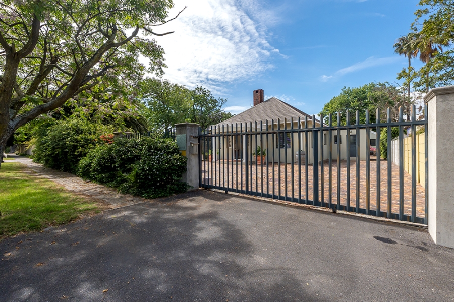 To Let 1 Bedroom Property for Rent in Pinelands Western Cape